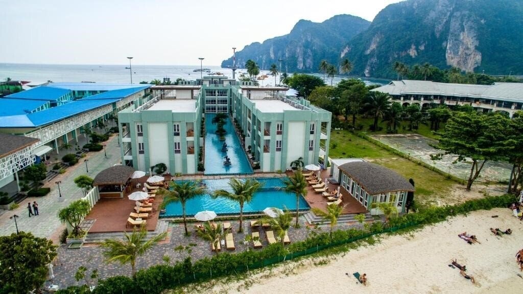 Картинка Phi Phi Harbour View Hotel 4*
