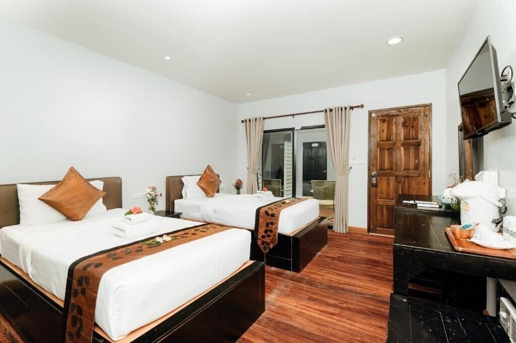 Картинка Ibiza House Phl Phi 3*
