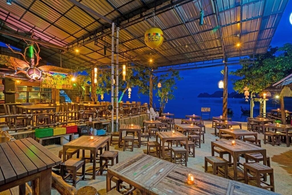 Картинка Phi Phi Andaman Legacy Resort 3*