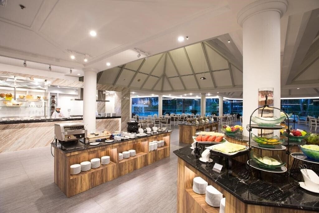 Зображення The Imperial Hotel & Convention Centre Phitsanulok 4*