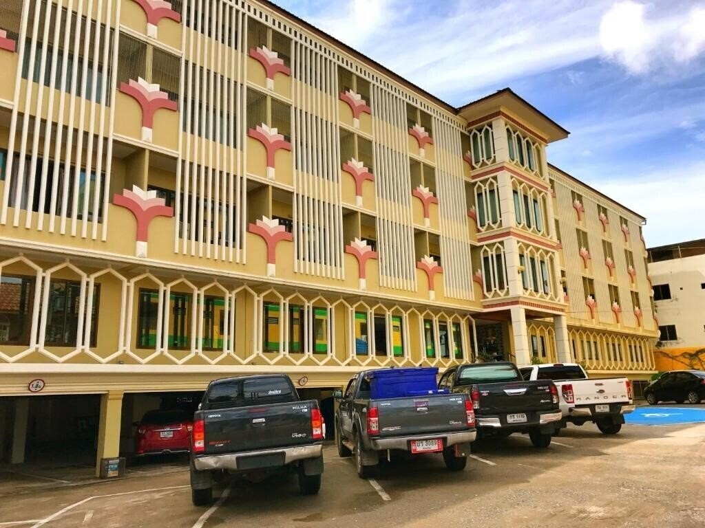 Картинка Poonsook Residence Hotel 3*