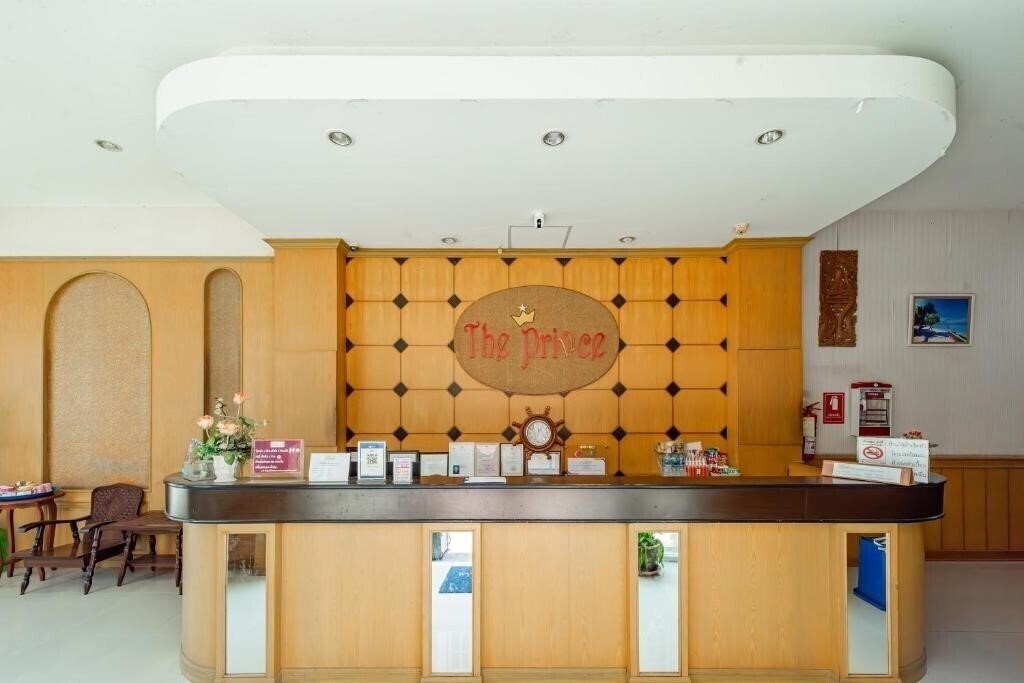 Готель The Prince Hotel 2*
