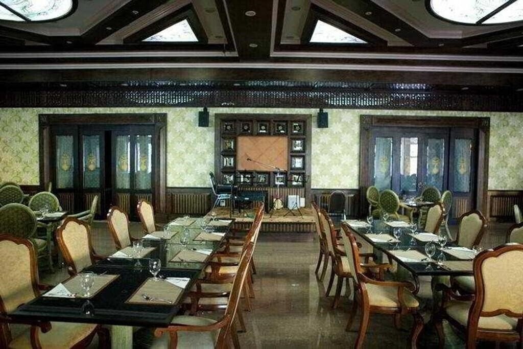 Фотография Ruean Phae Royal Park Hotel 4*
