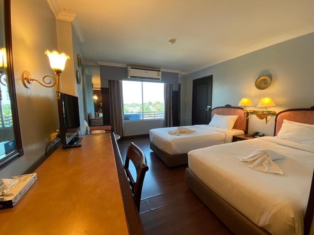 Фото Mayflower Grande Hotel Phitsanulok 3*