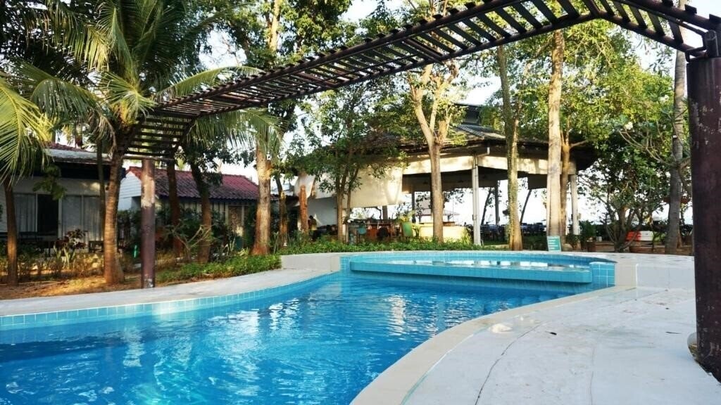 Отель Kalamona Seaview 3*
