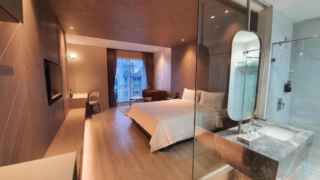 Готель Golden City Rayong 3*