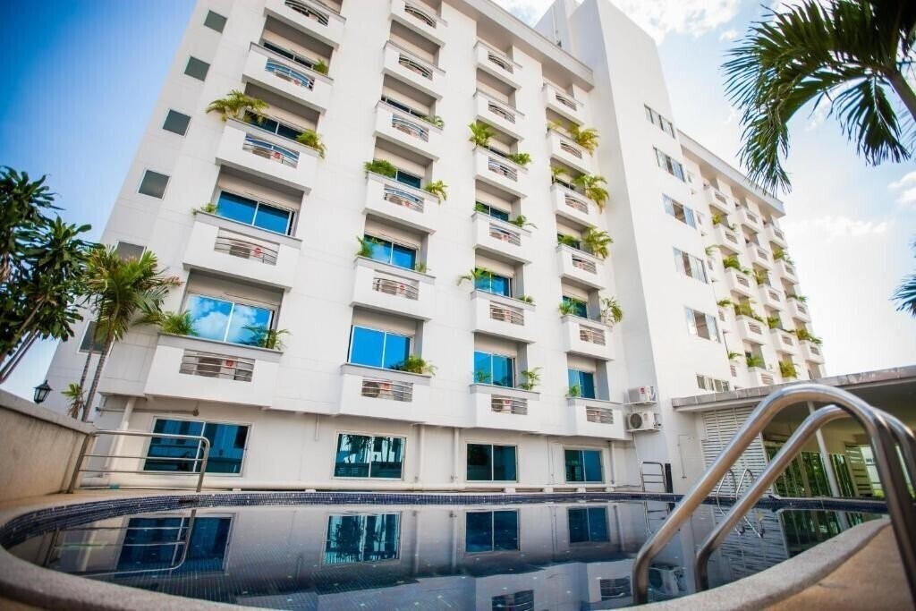 Картинка Golden City Rayong 3*