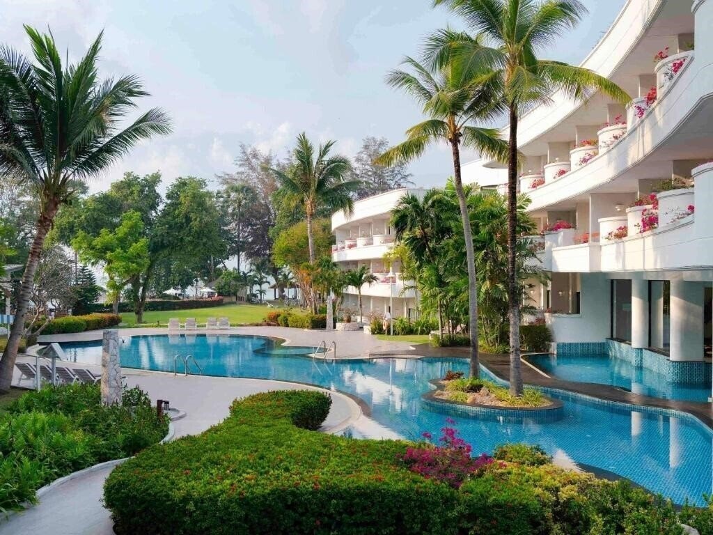 Фотографія Novotel Rayong Rim Pae 4*