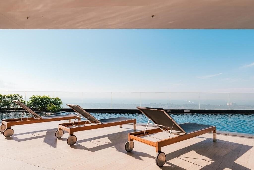 Фотография Holiday Inn & Suite Rayong City Centre 4*