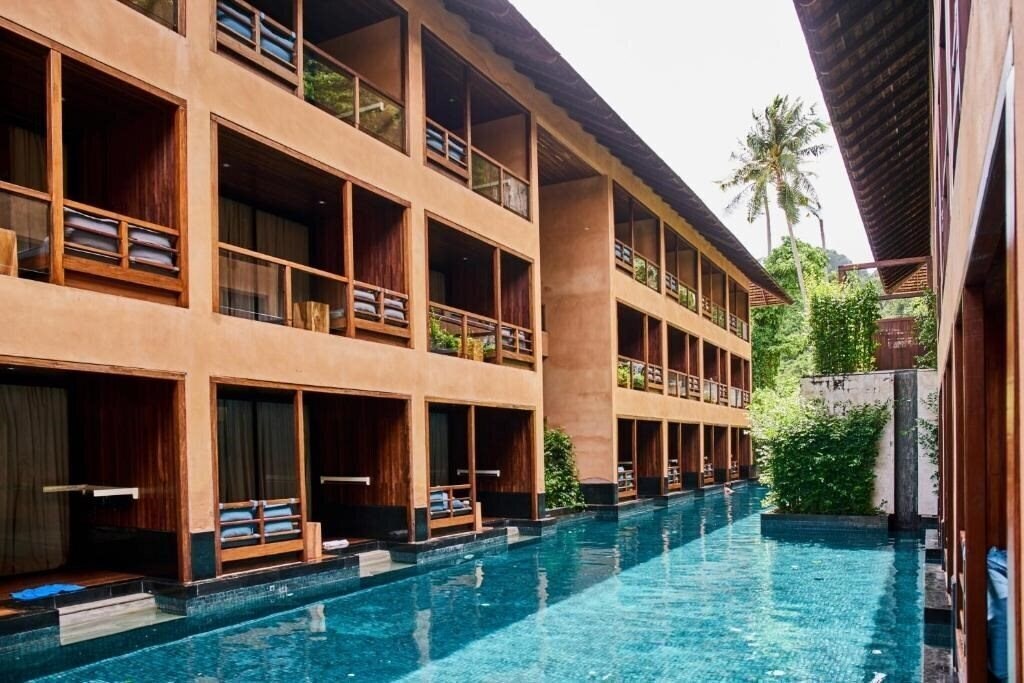 Отель Avatar Railay Resort 3*