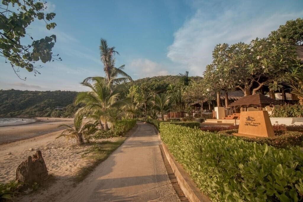 Фото Le Vimarn Cottages & SPA 4*