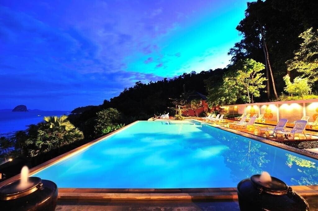 Зображення Koh Ngai Cliff Beach Resort 3*
