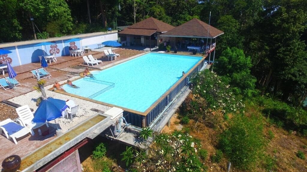 Картинка Koh Ngai Cliff Beach Resort 3*