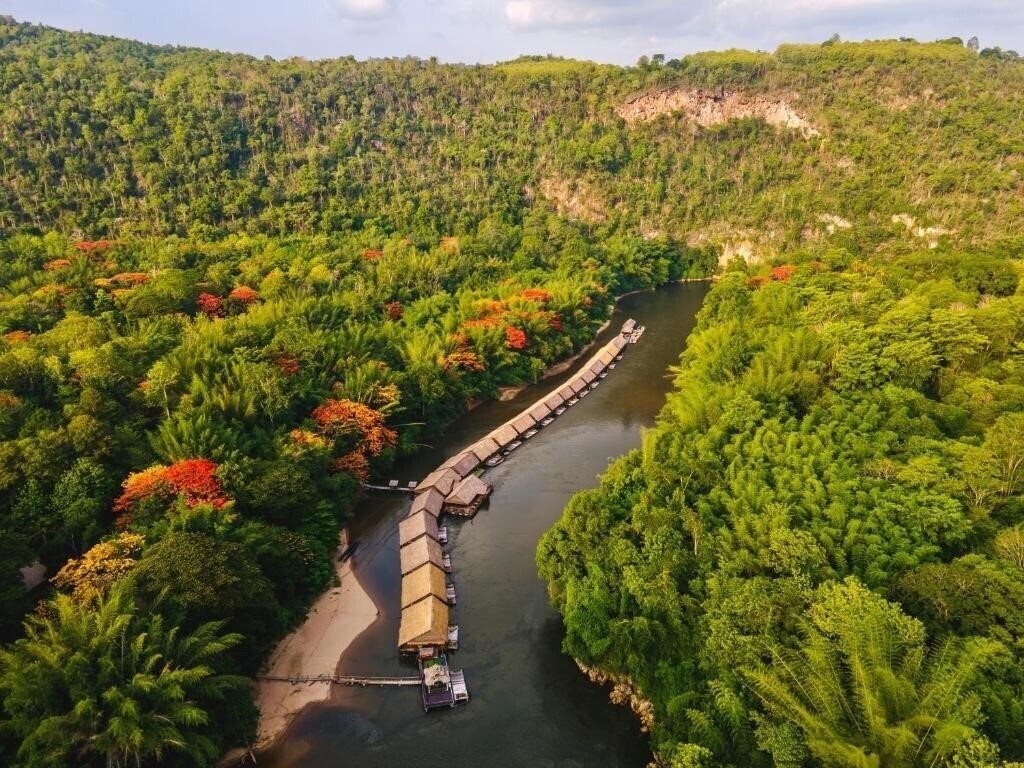 Отель River Kwai Jungle Rafts 2*