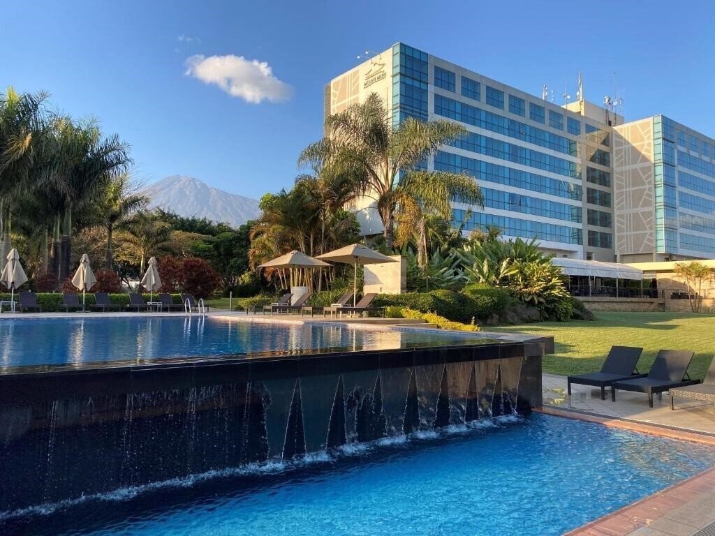 Отель Mount Meru Hotel 5*