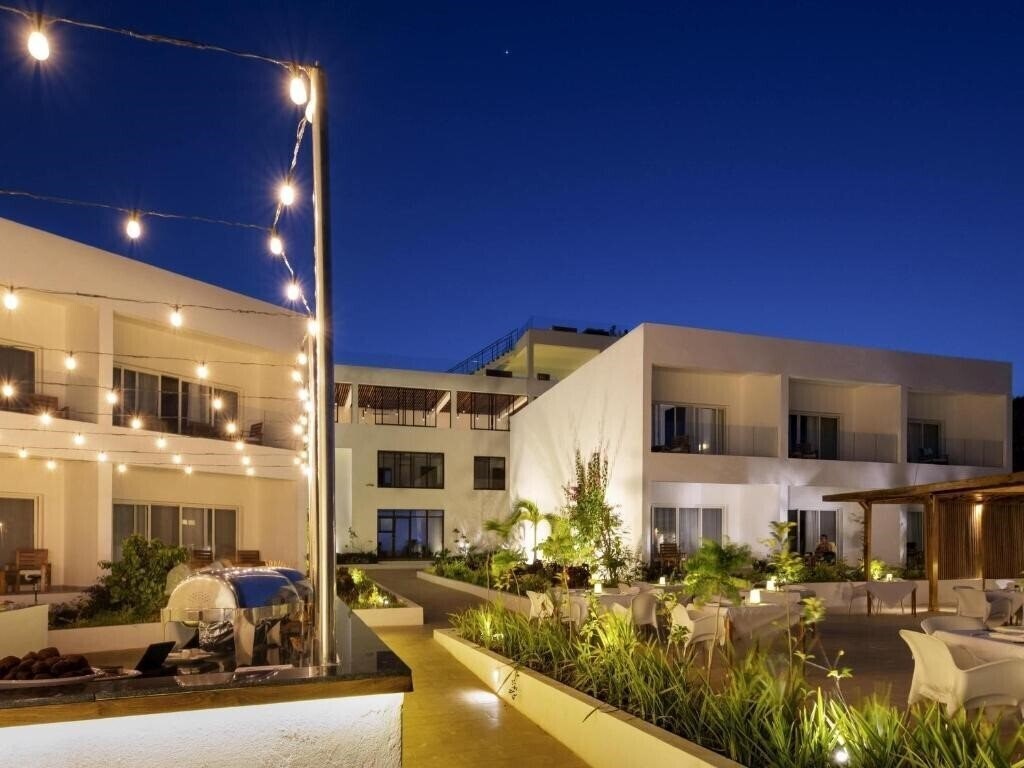 Зображення Nungwi Dreams By Mantis 4*