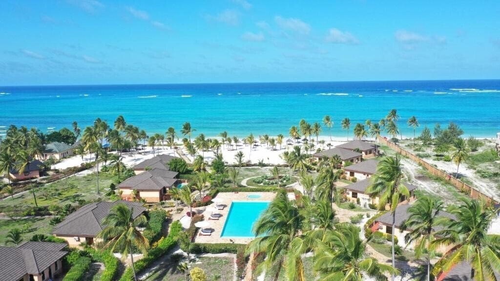 Отель The Sands Beach Resort Zanzibar 4*