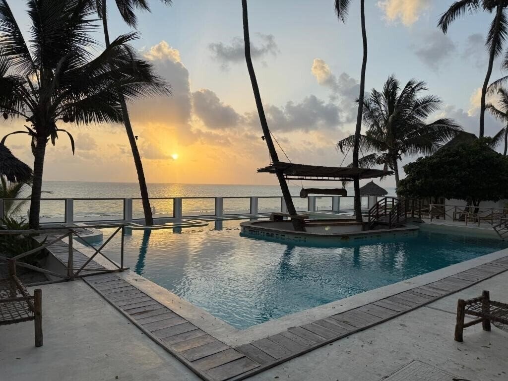 Зображення Tiki Beach Club & Resort 4*
