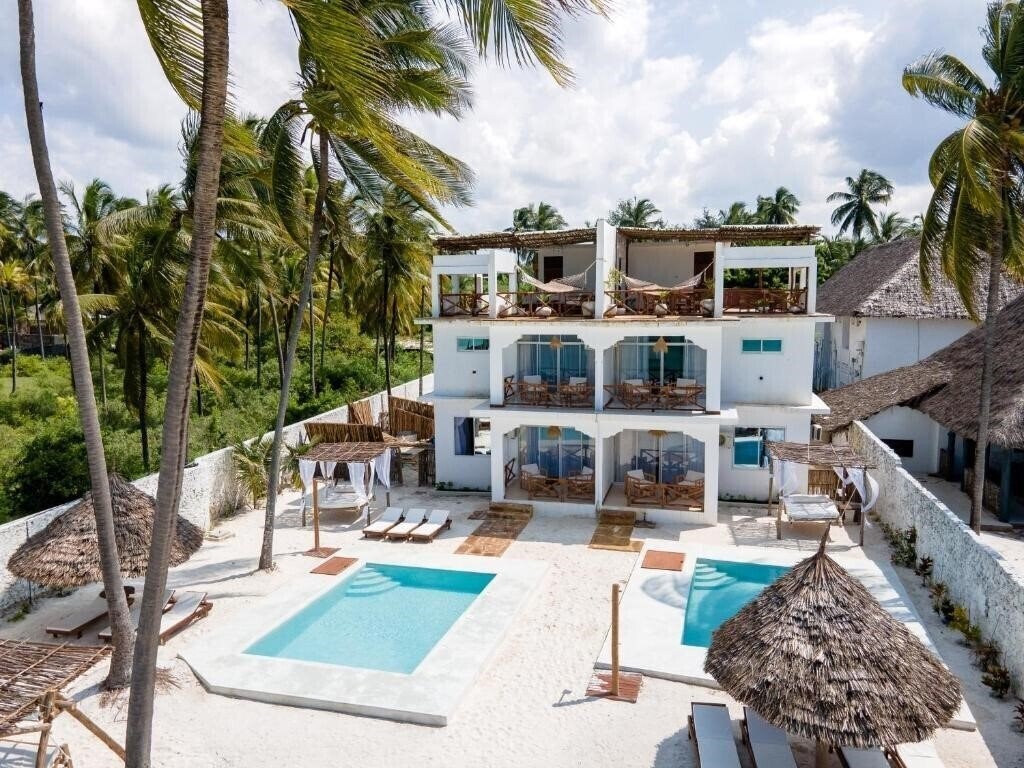 Отель Coco Rise Villas by Hostly 4*