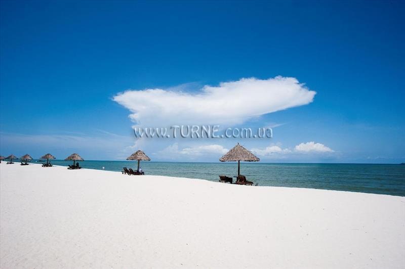 Готель Kunduchi Beach Hotel & Resort 4*