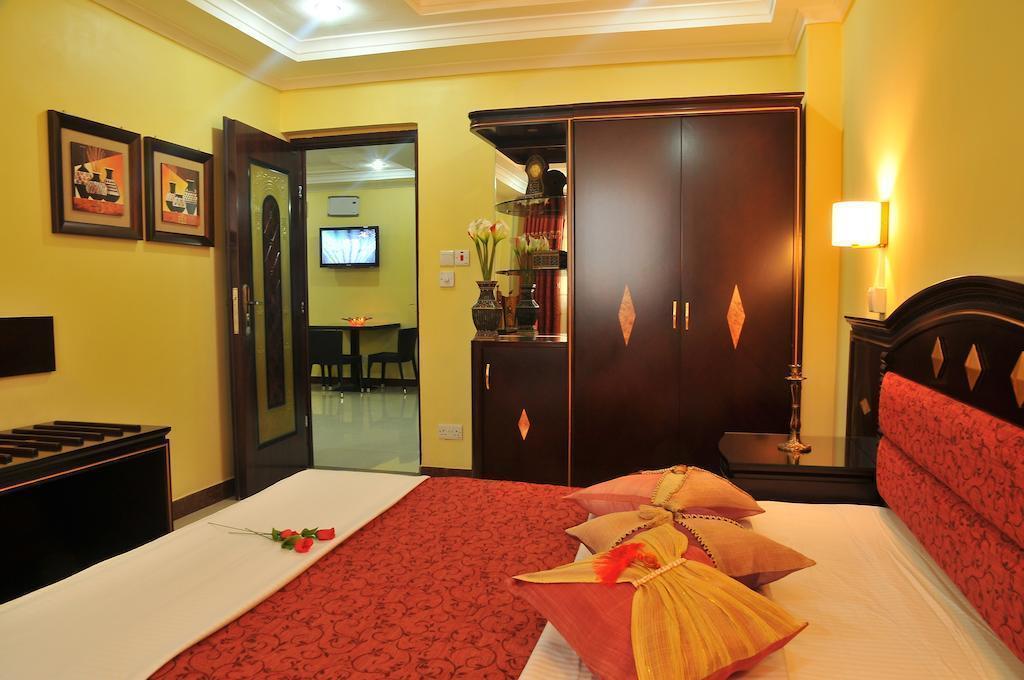 Фотографія Urban Rose Hotel And Apartment 3*