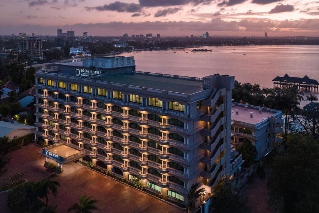 Отель Delta Hotels by Marriott Dar es Salaam 4*