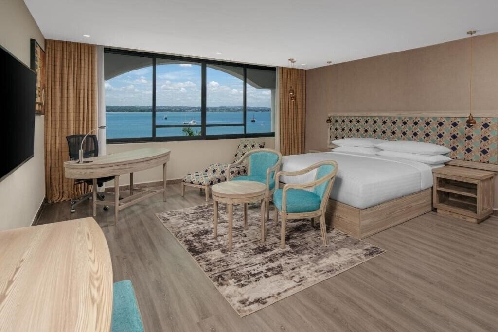 Фото Delta Hotels by Marriott Dar es Salaam 4*