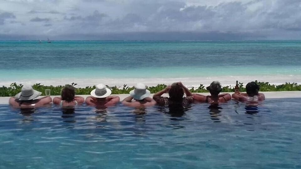 Фотографія Driftwood Beach Lodge 3*