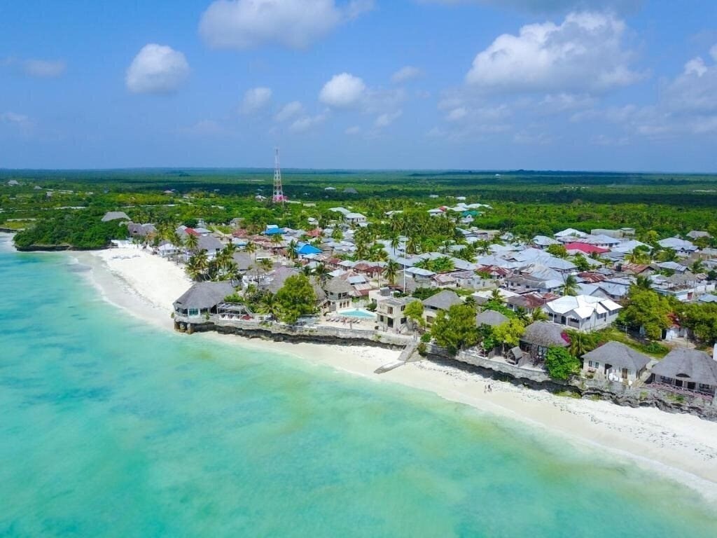 Отель Salt & Coral Hotel and Restaurant 4*