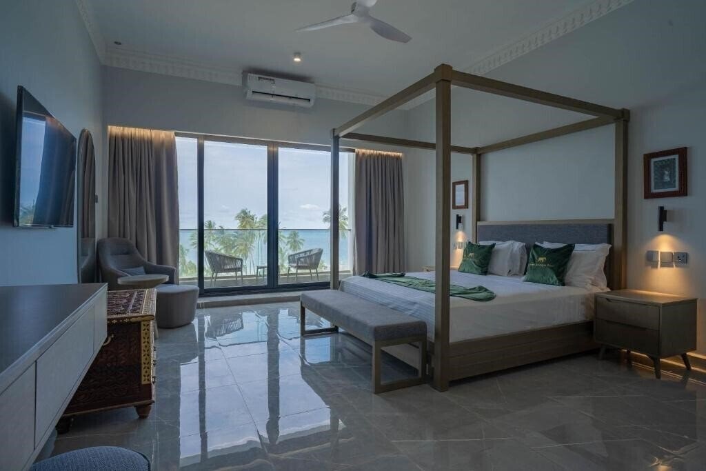 Фото Tembo Kiwengwa Resort 5*