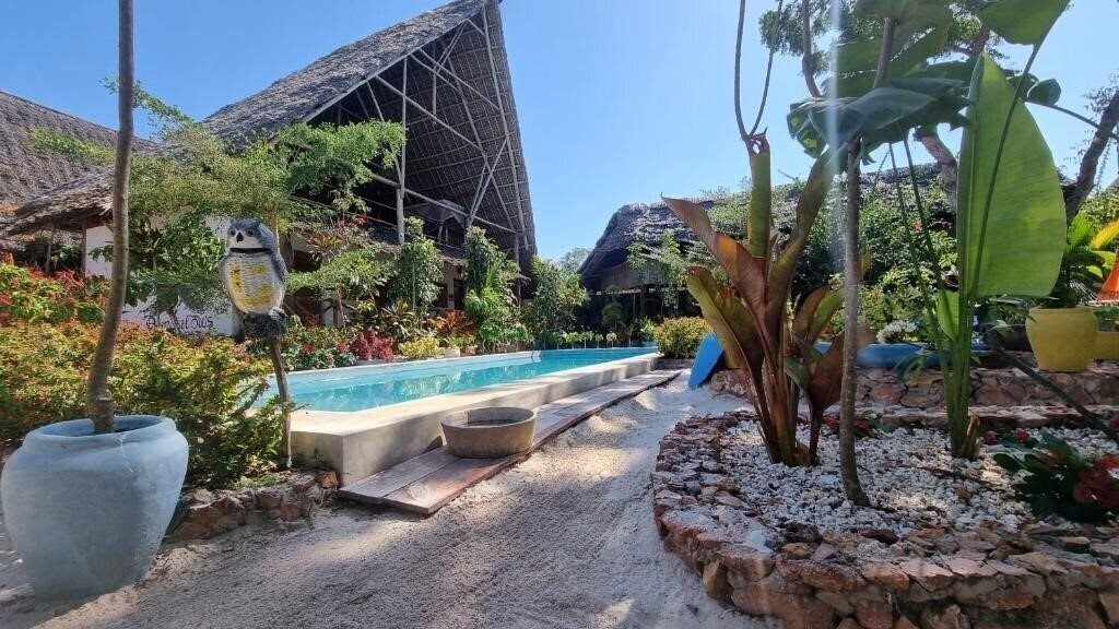 Готель Salama & Mbuyuni Bungalows 3*