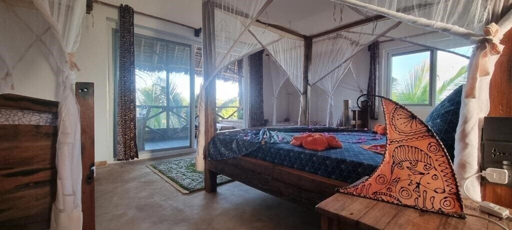 Фото Salama & Mbuyuni Bungalows 3*