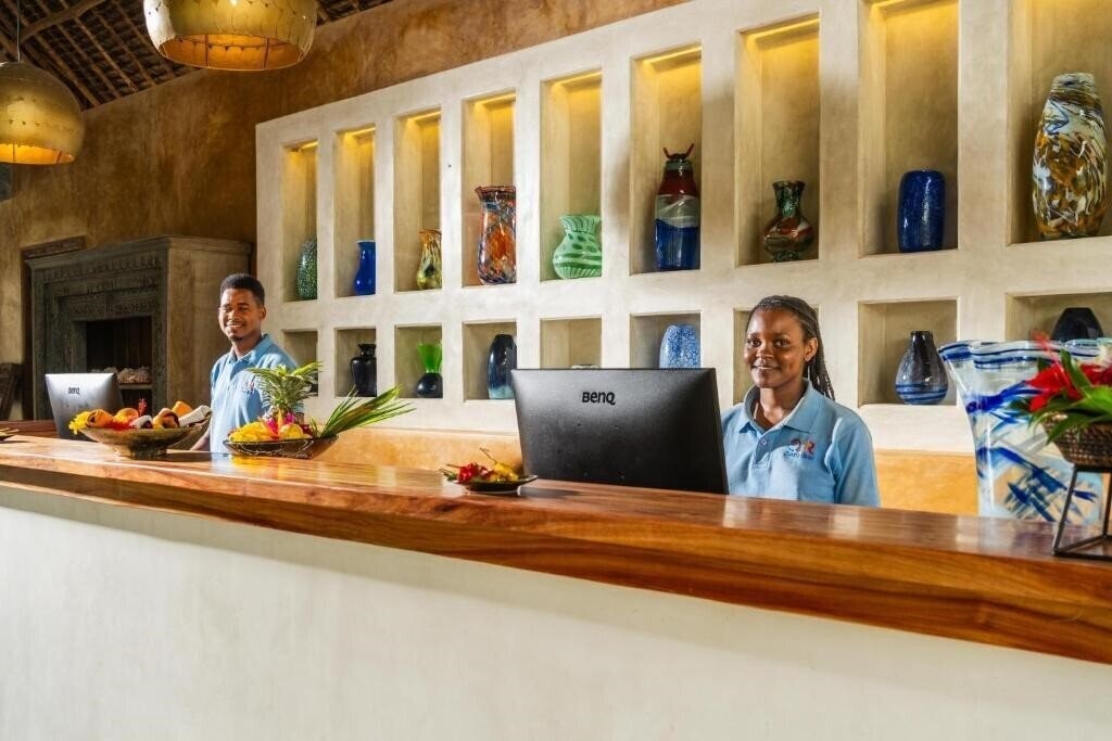 Фото Legendary Zanzibar Beach Resort 4*