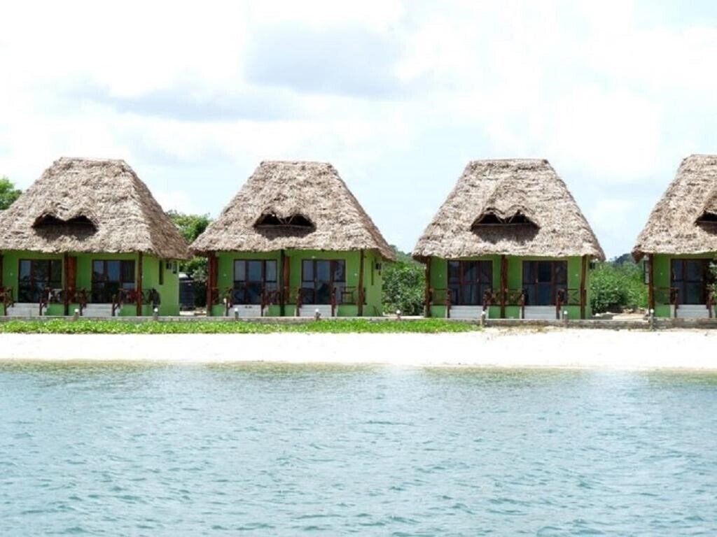 Отель Pemba Misali Sunset Beach 3*