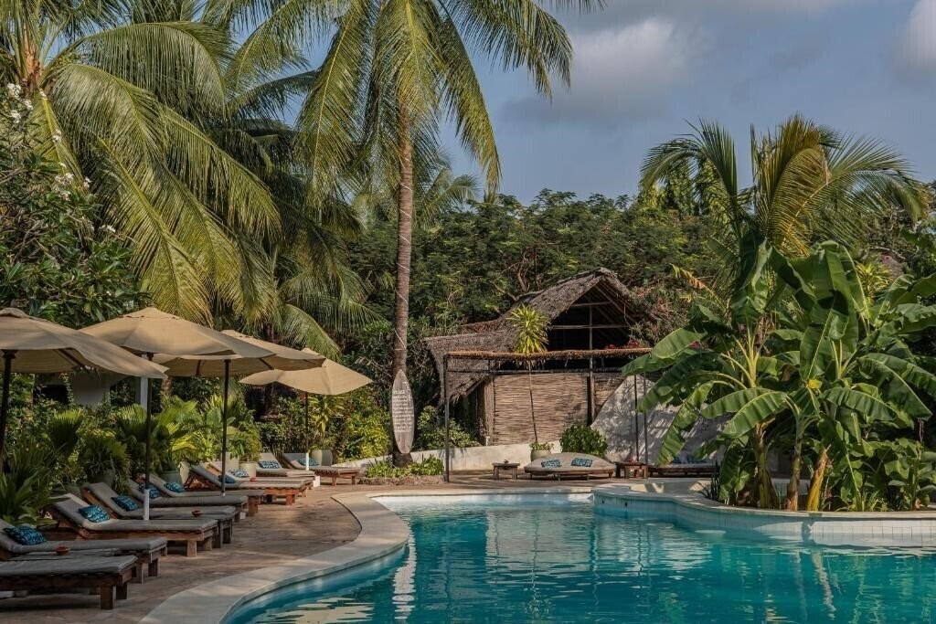 Отель Mr. Kahawa Waterfront Villa вилла