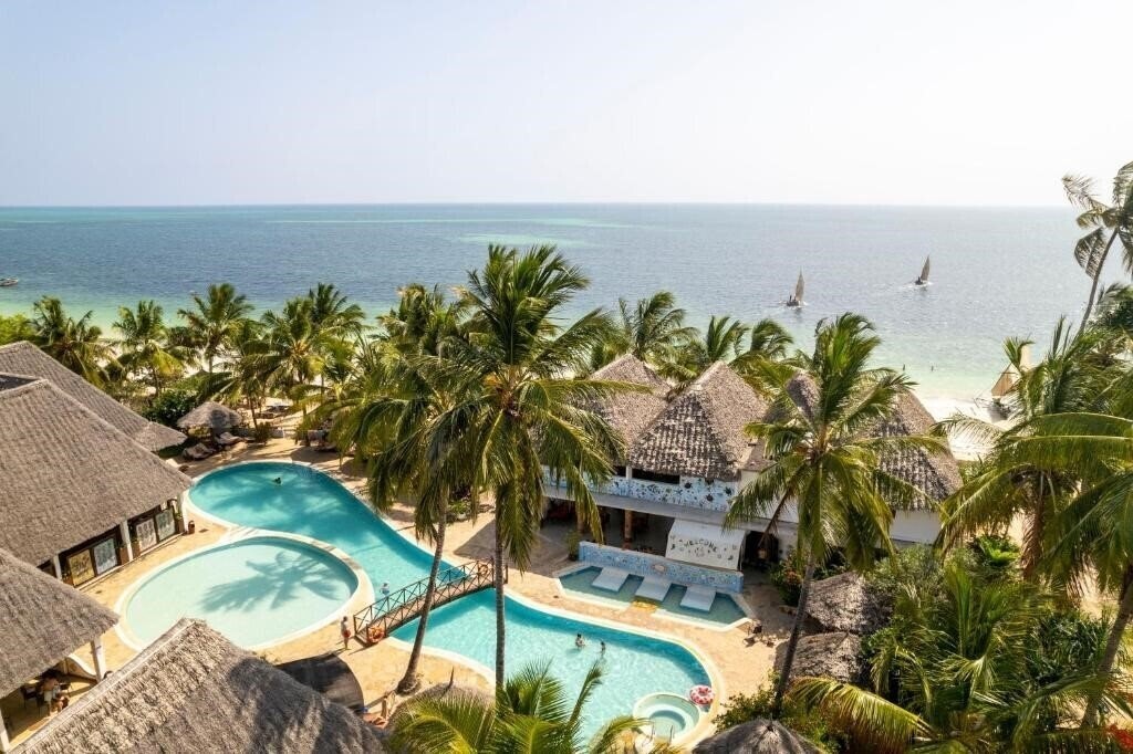 Отель Jaz Adonia Beach Resort 4*