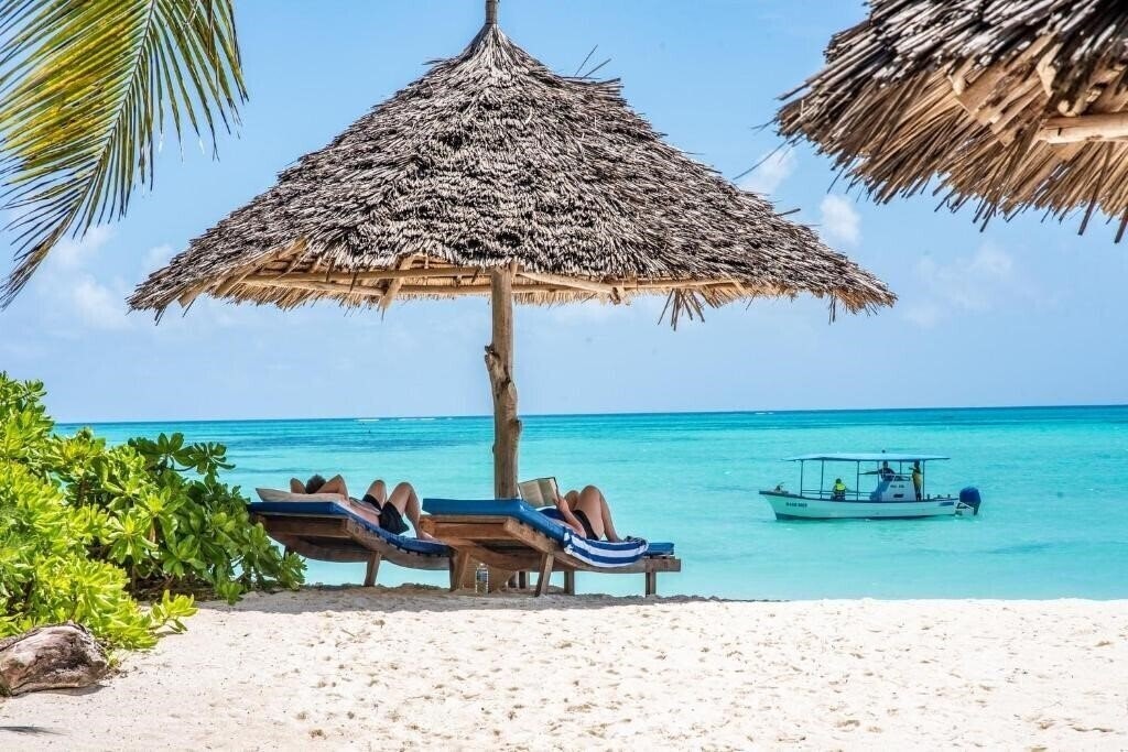 Готель Pongwe Beach 3*