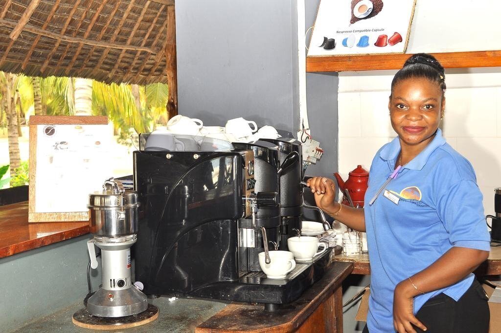 Фотографія Sunset Bungalows 3*