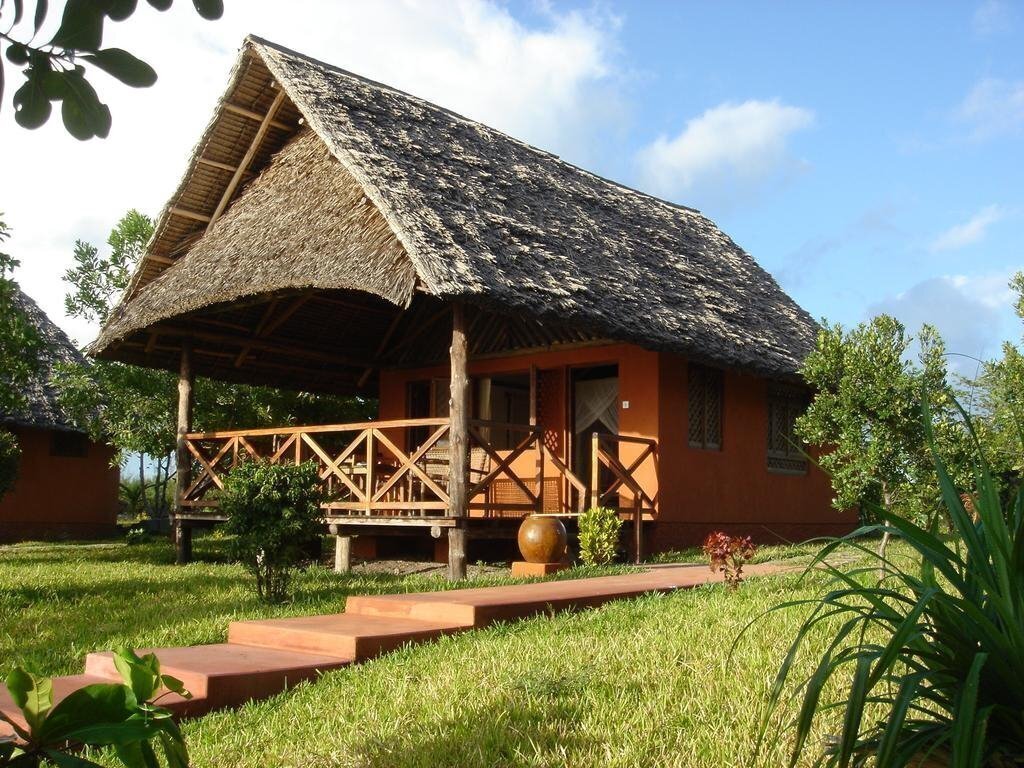 Отель Kichanga Lodge 3*