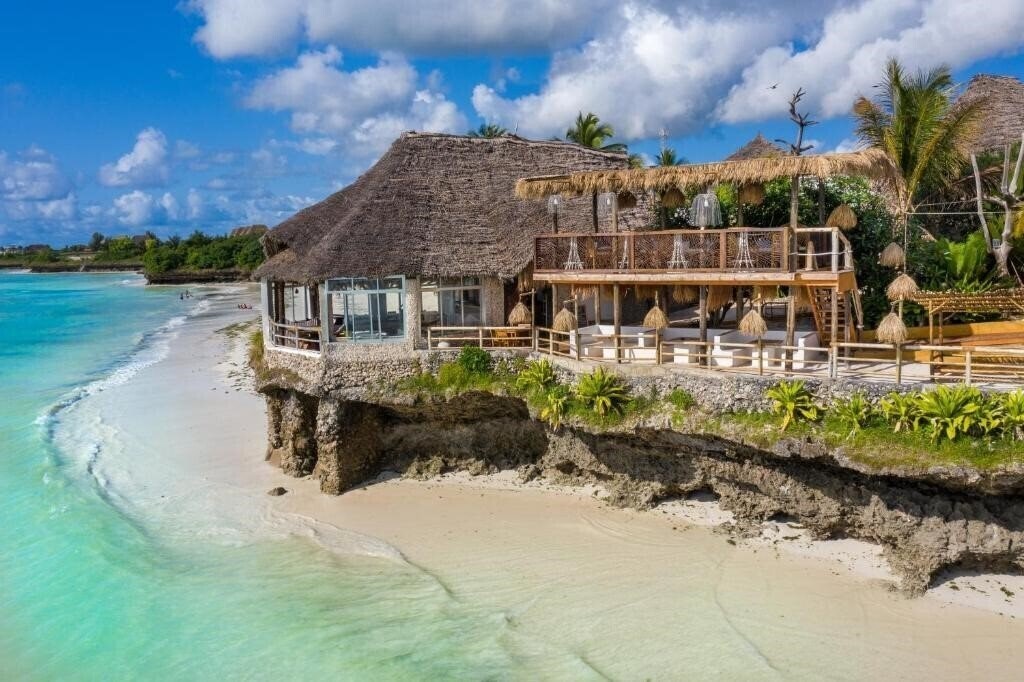 Отель Coral Rock Hotel 3*