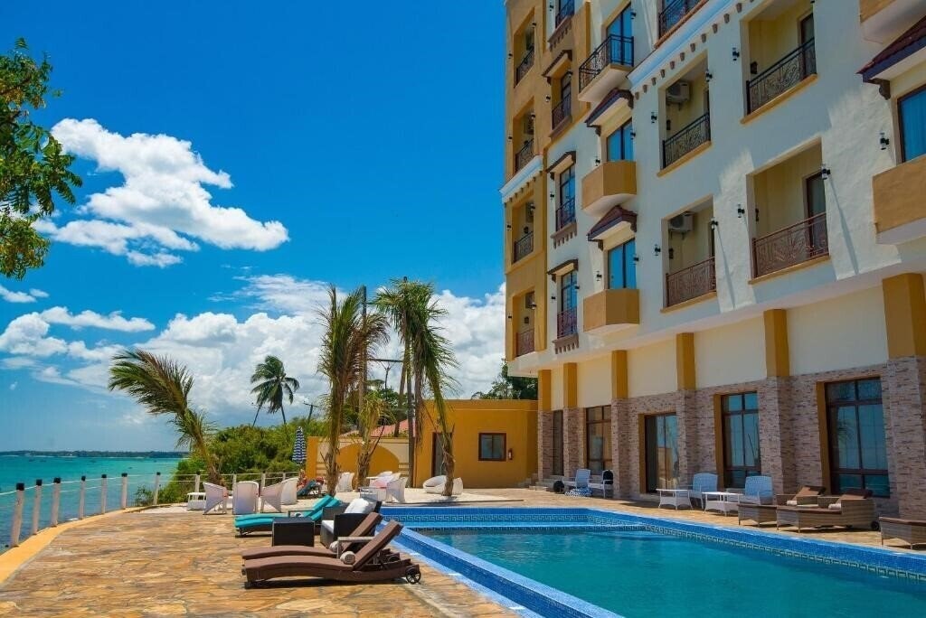 Фотографія Golden Tulip Zanzibar 4*
