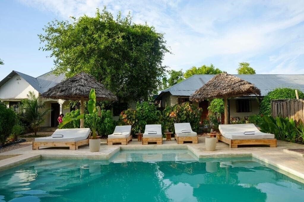 Готель Kendwa Breezes Beach Resort 3*