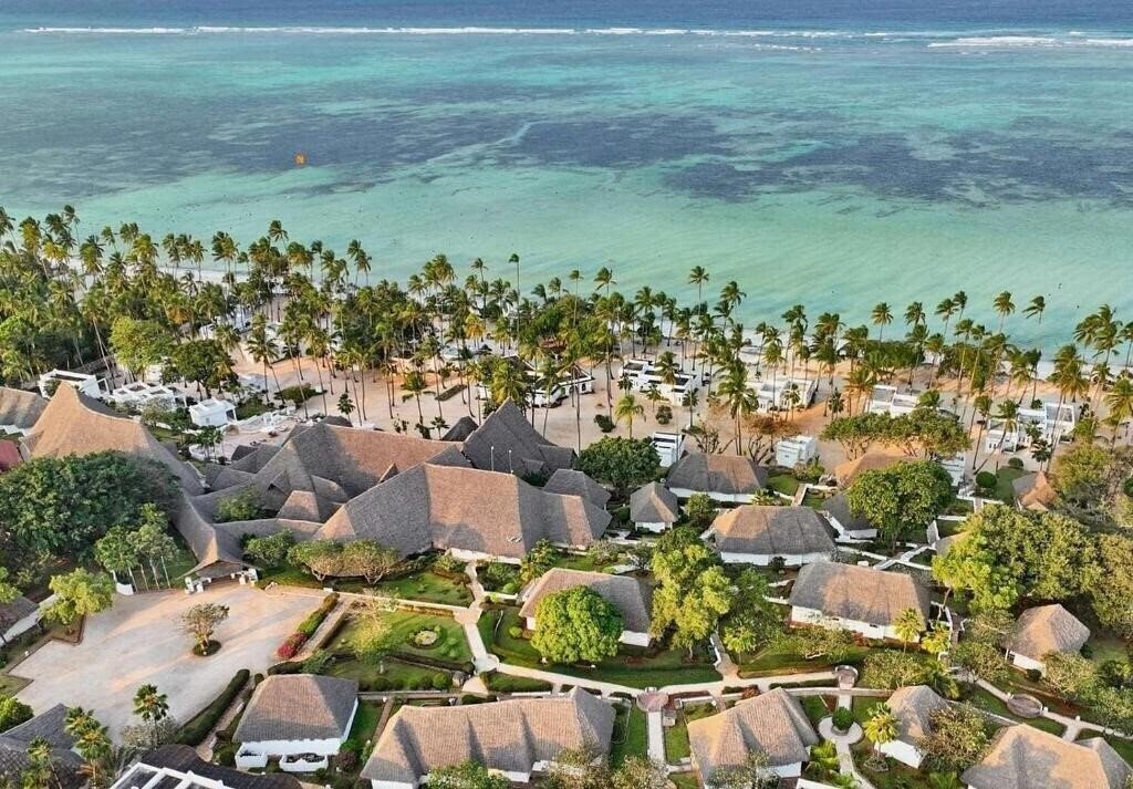 Готель Mapenzi Bech Club 4*