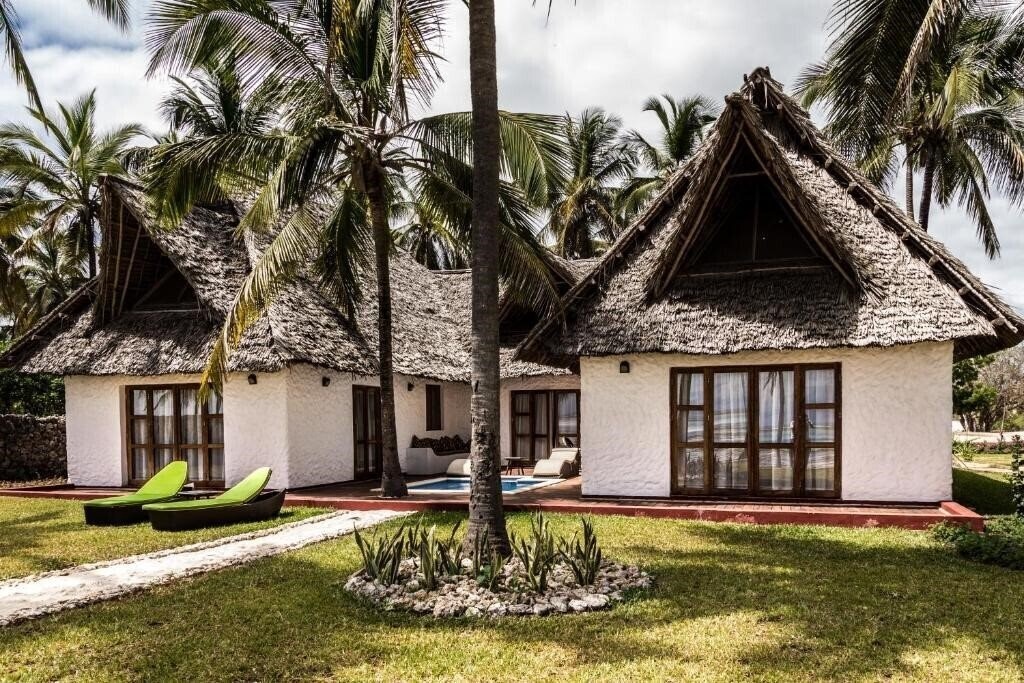 Фотографія Karafuu Beach Resort & Spa 5*