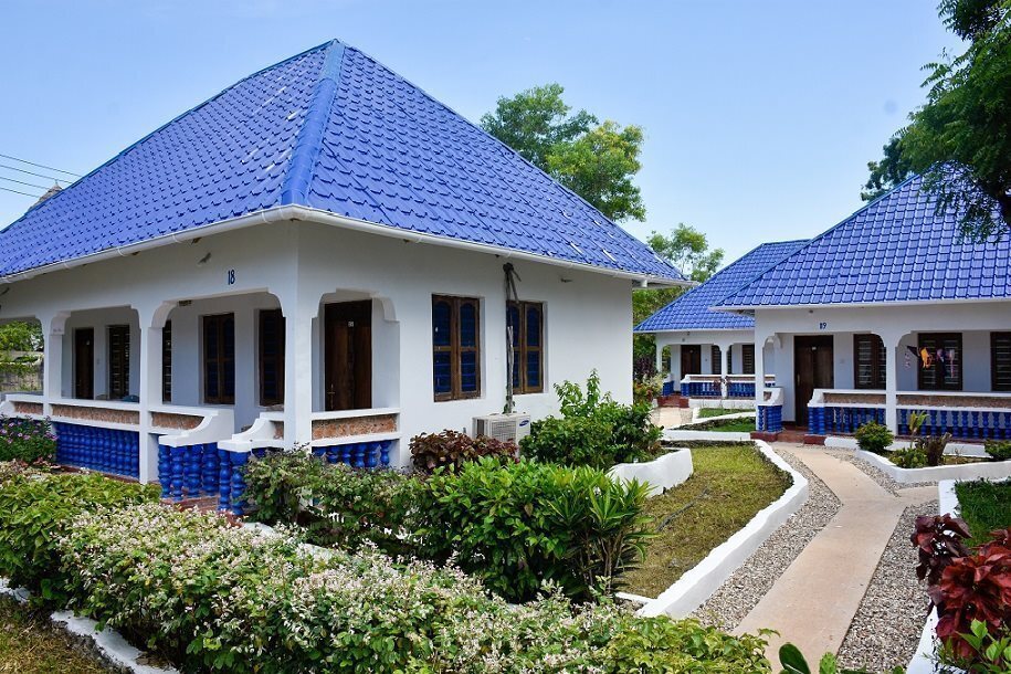 Отель The Nungwi Inn 3*