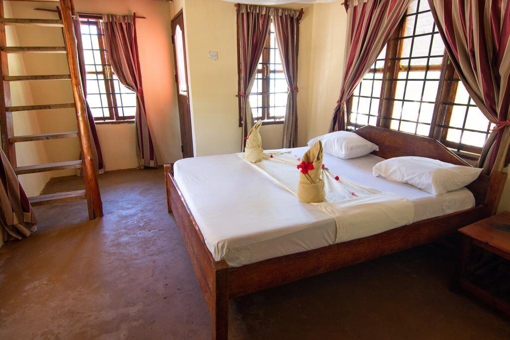 Картинка Pakachi Beach Resort & Hotel 2*