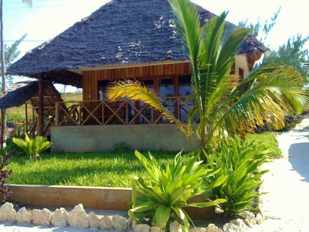 Готель Domokuchu Beach Bungalows 3*