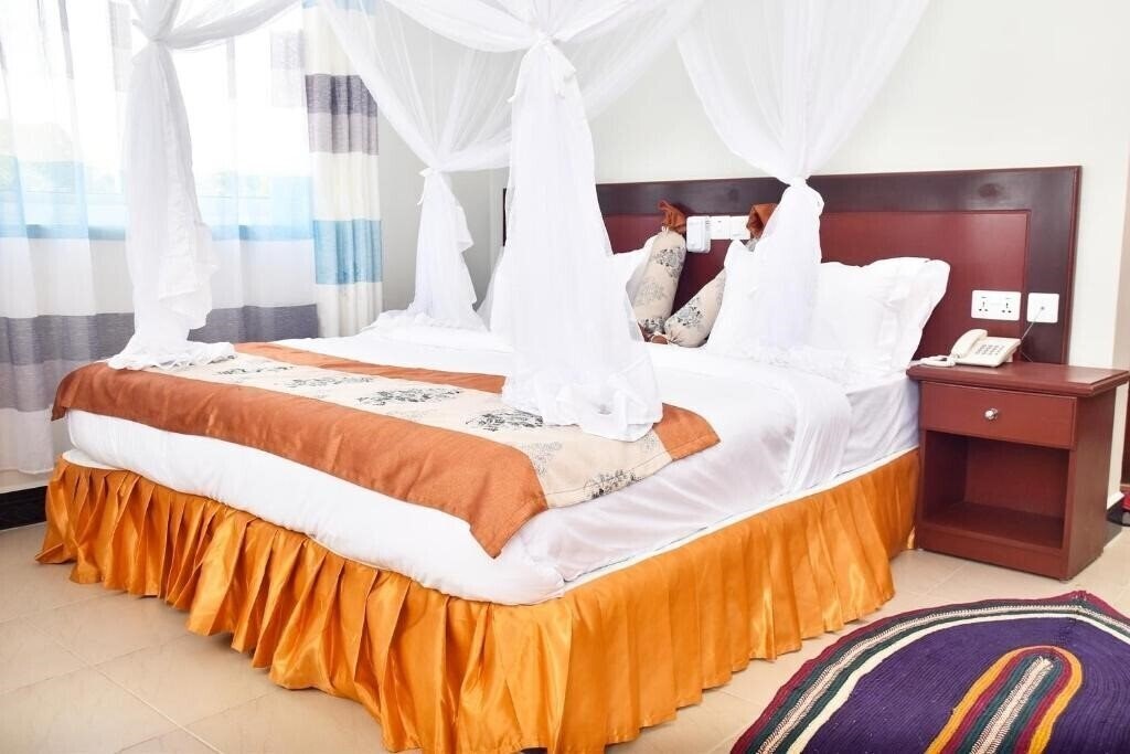 Фото Sea Crest Hotel 3*