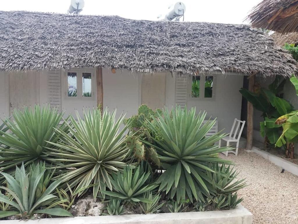 Картинка The Loop Beach Resort 3*