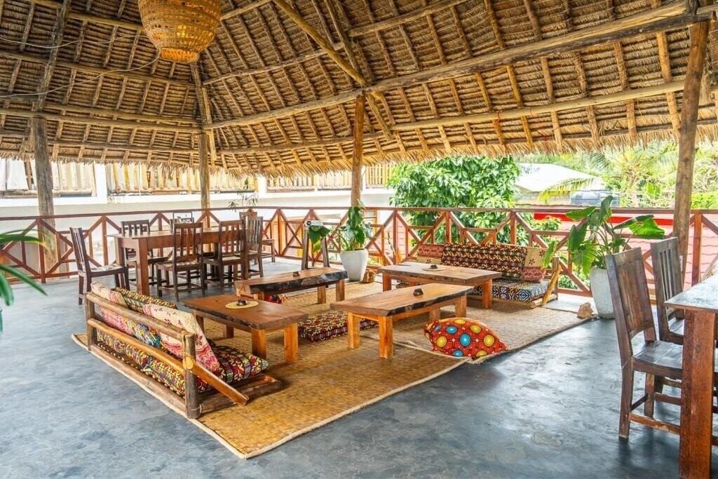 Отель La Fontana Bungalows 3*